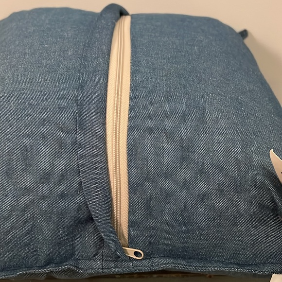 NEW Dream Pillow - Picture 3 of 5